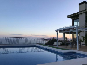 Villa vistas al mar